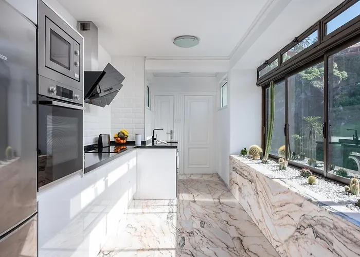 Ocean Vistas 24 ホテル 4*