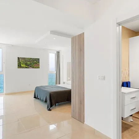 Ocean Vistas 24 מלון 4*