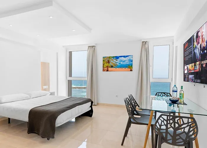 Ocean Vistas 24 מלון