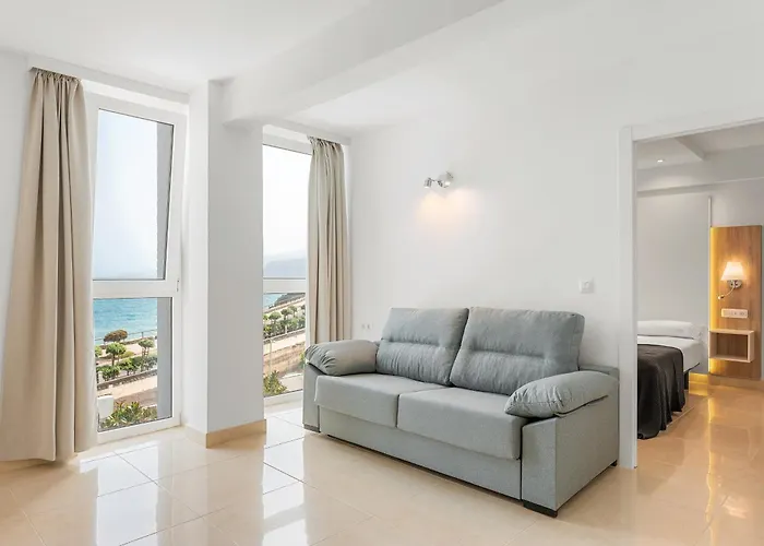 Ocean Vistas 24 Hotel 4*